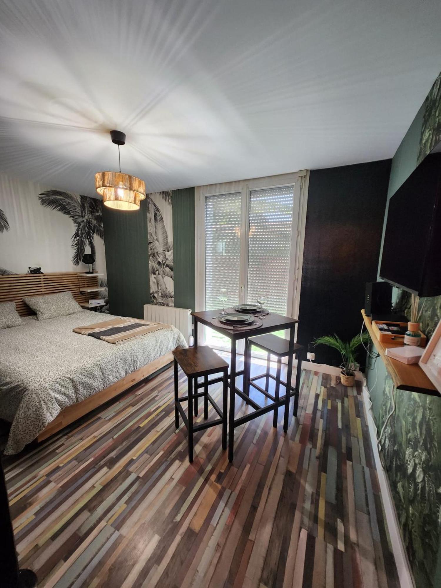 Apartamento No Historico Нуайон Екстер'єр фото